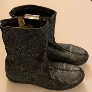 Like New, Naturino Glitter Navy Short Boots, Sz 34